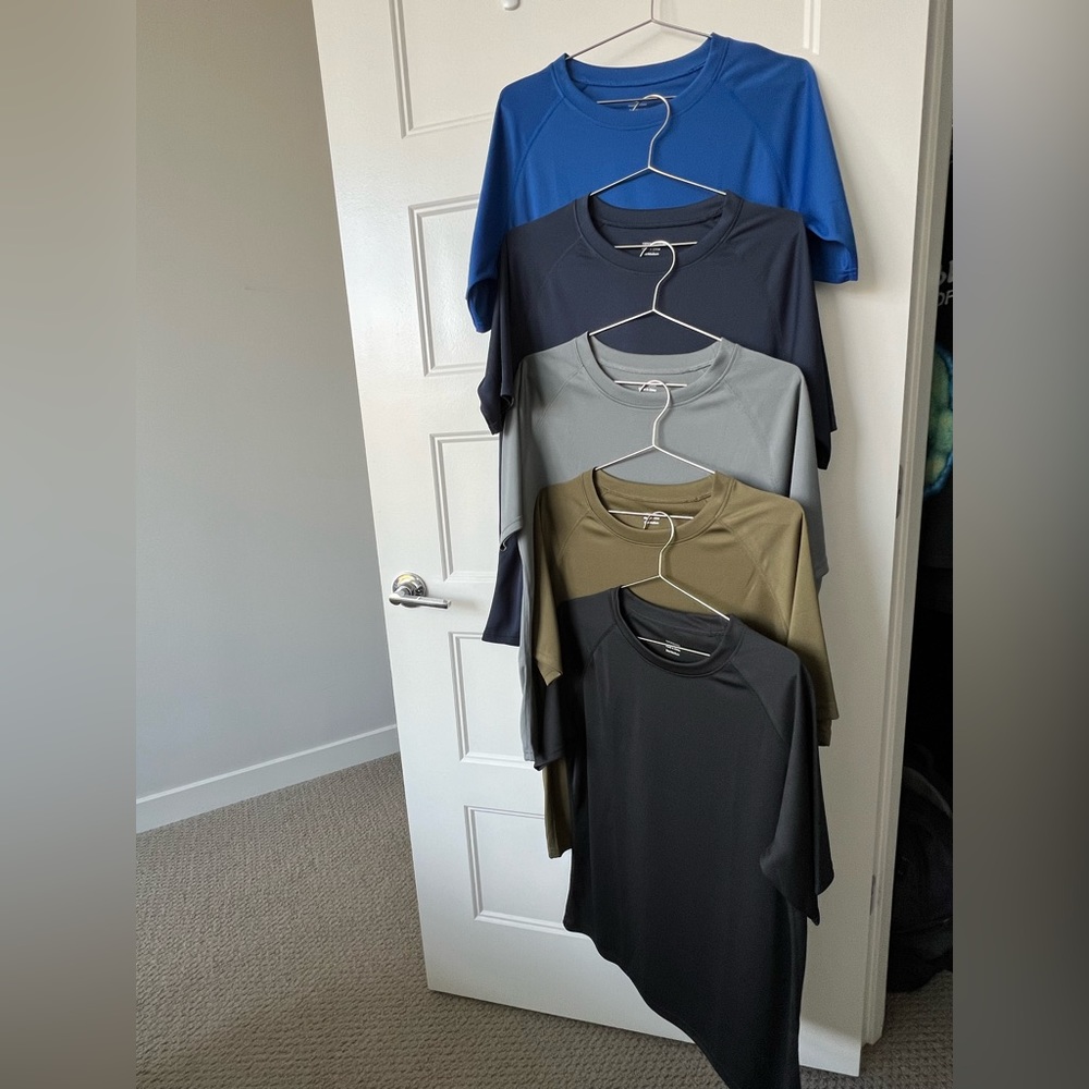 Lot of 5 Activewear Men’s Gym Shirts - Medium